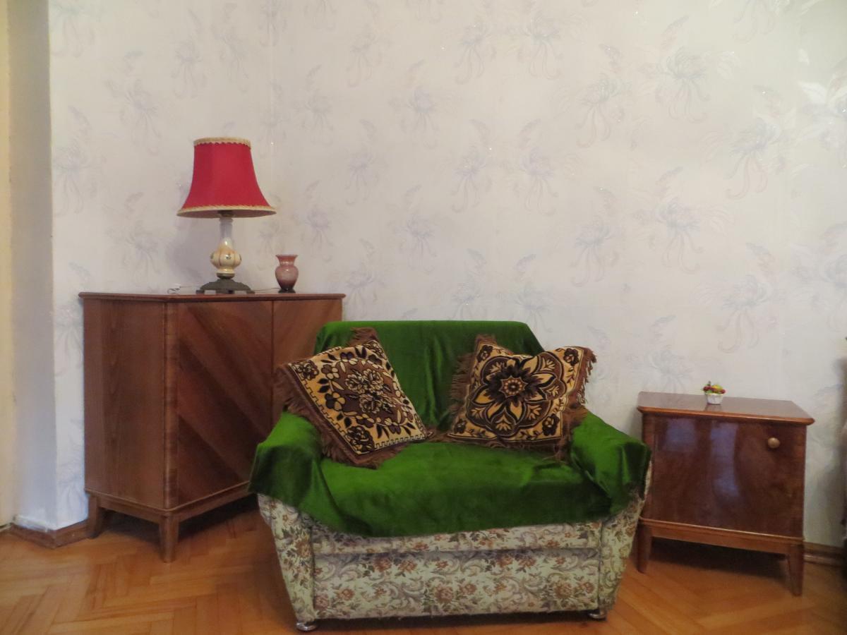 Marina Chartolani'S Guest House Mestia Bagian luar foto